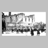 111-1284 Das Rathaus in Wehlau 1945 nach der Zerstoerung durch die Russen.JPG